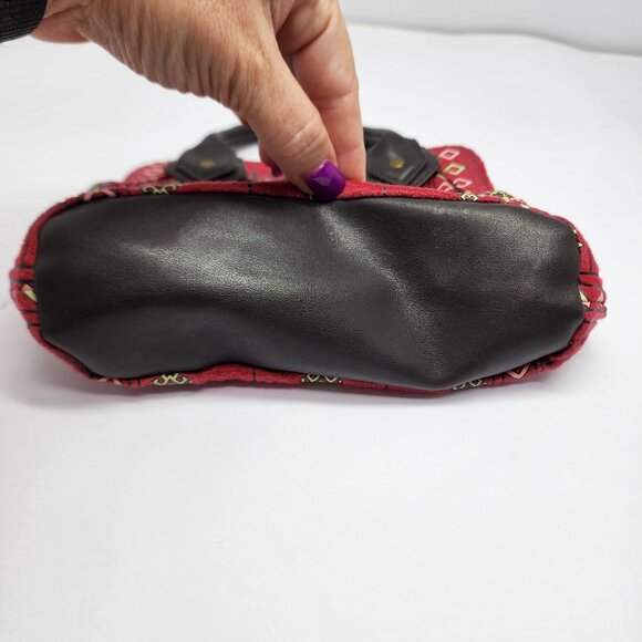 Mary Poppins Musical Themed Red Mini Carpet Handbag - Picture 2 of 7